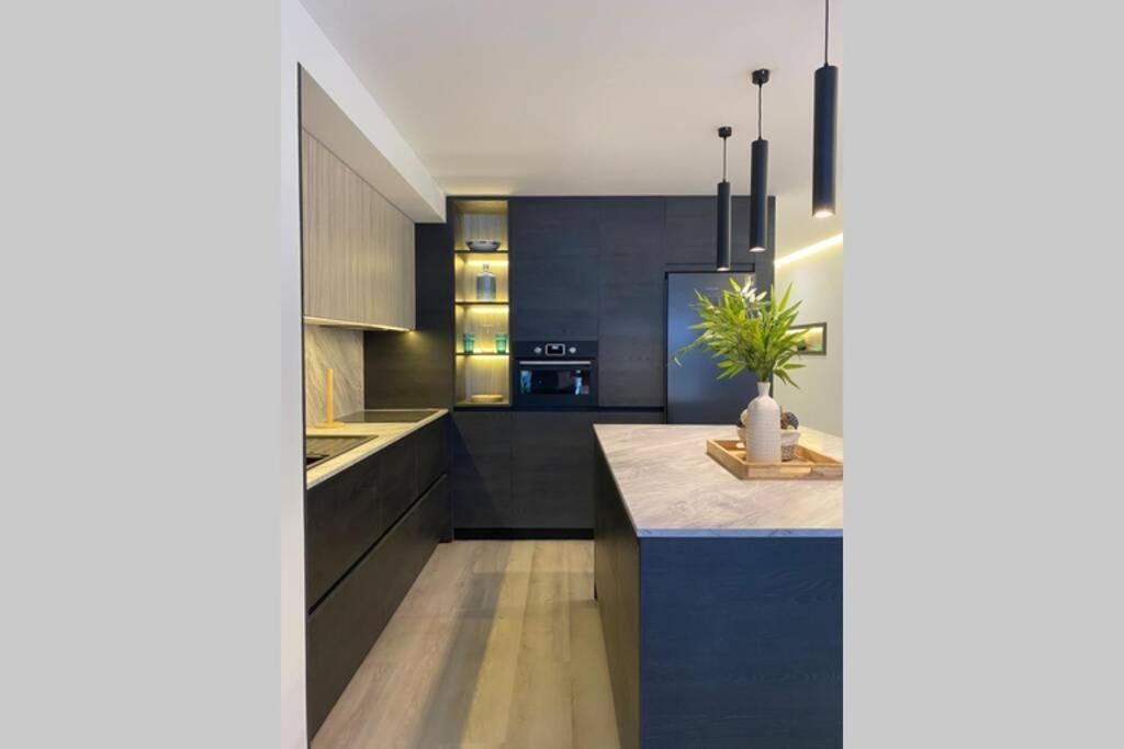 Precioso Apartamento A Estrenar En Centro De Nerja Ngoại thất bức ảnh