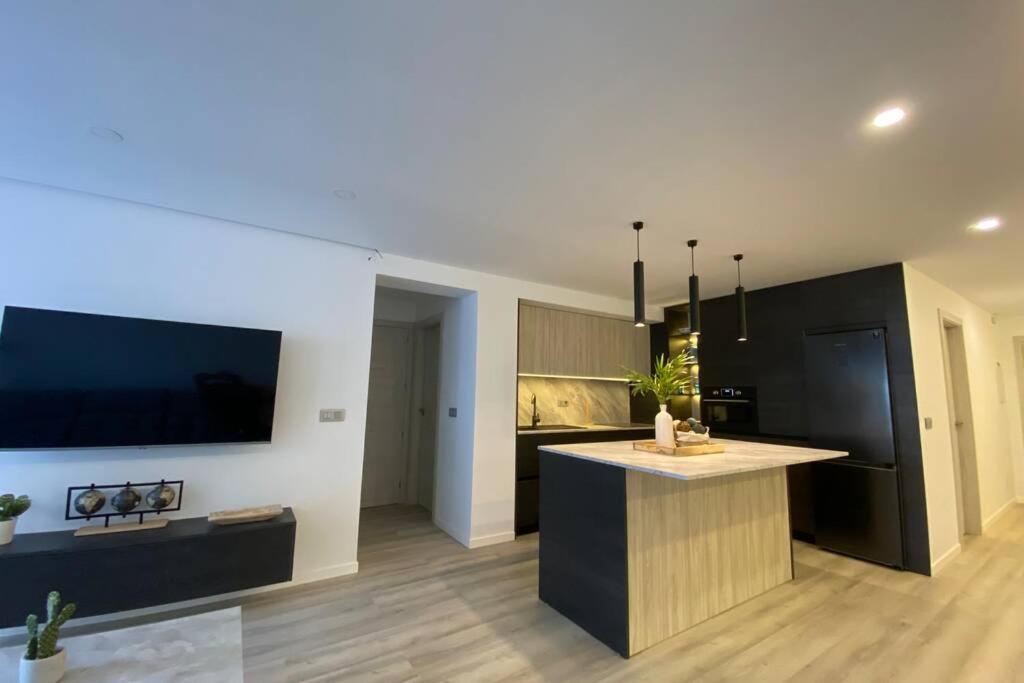 Precioso Apartamento A Estrenar En Centro De Nerja Ngoại thất bức ảnh