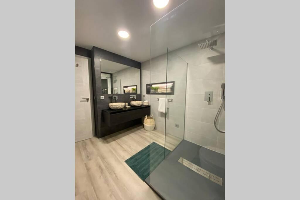 Precioso Apartamento A Estrenar En Centro De Nerja Ngoại thất bức ảnh
