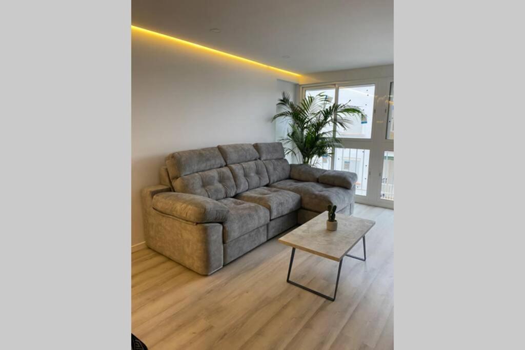 Precioso Apartamento A Estrenar En Centro De Nerja Ngoại thất bức ảnh