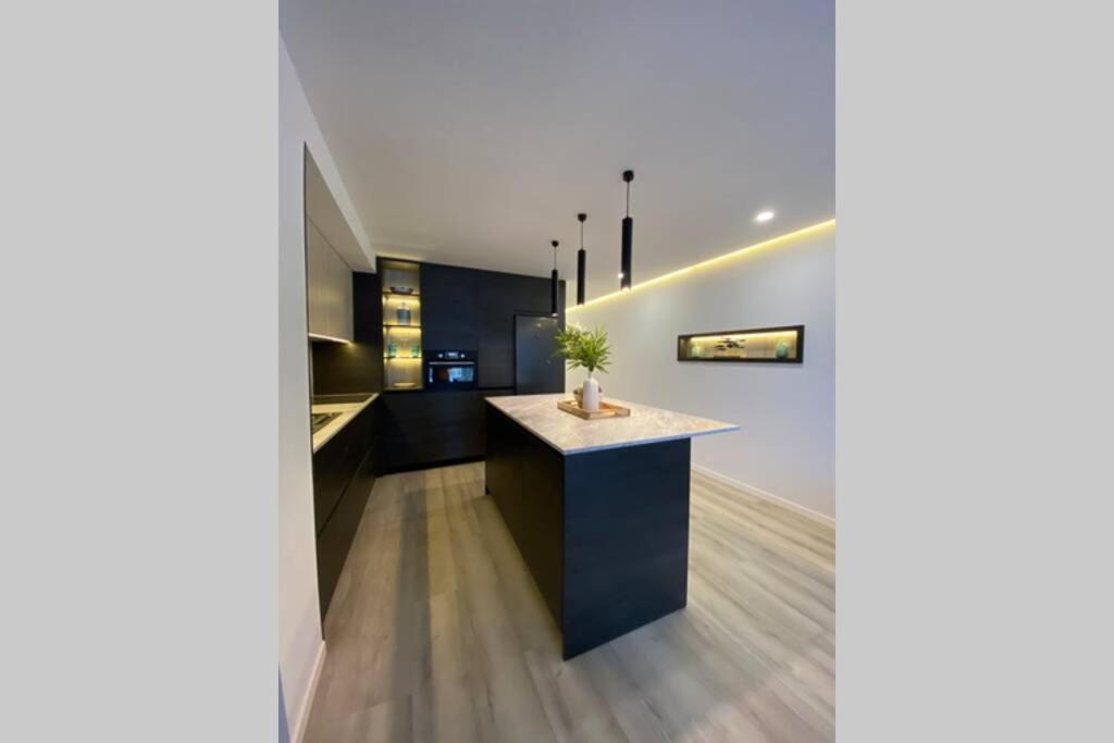 Precioso Apartamento A Estrenar En Centro De Nerja Ngoại thất bức ảnh